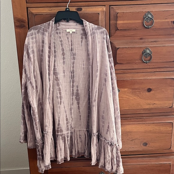 Easel “Off Duty” Shibori-Dyed Open Front Lightweight Textured Kimona Ruffled Hem - Picture 1 of 9